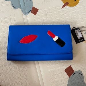 Unique vintage clutch/purse. New